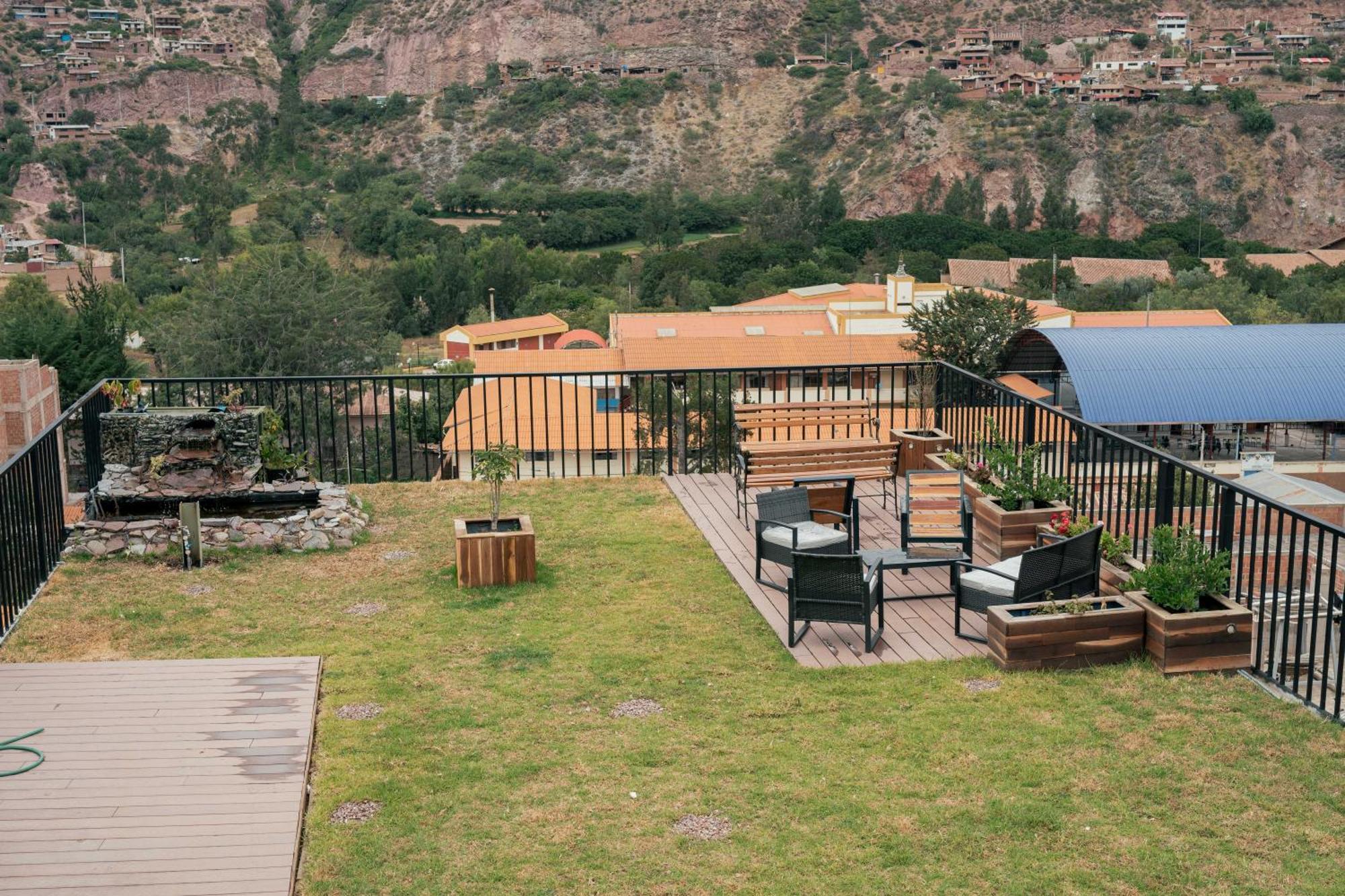 Hotel California Urubamba Bagian luar foto