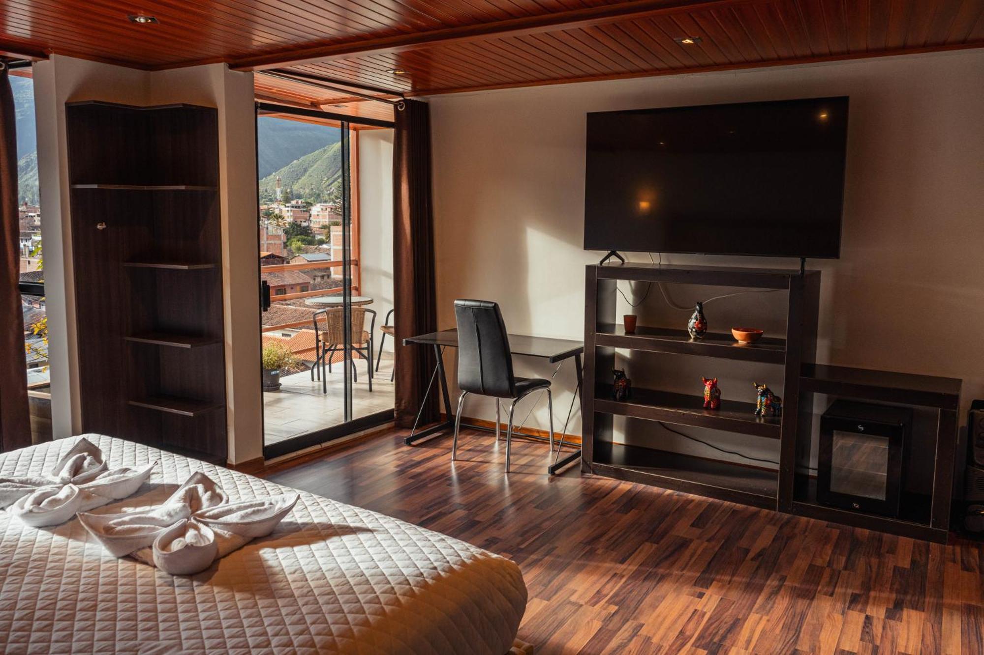 Hotel California Urubamba Bagian luar foto